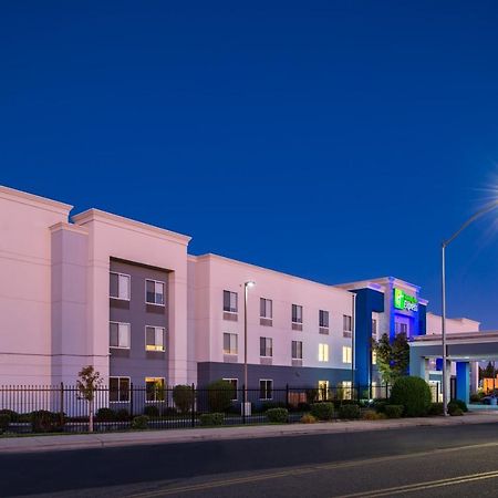 Holiday Inn Express Stockton Southeast By Ihg Buitenkant foto