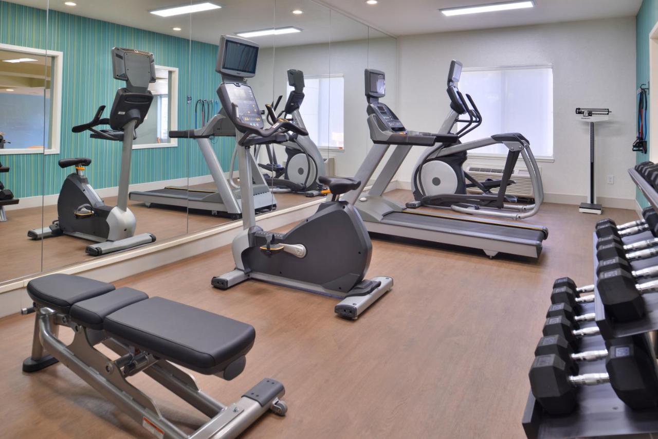 Holiday Inn Express Stockton Southeast By Ihg Buitenkant foto