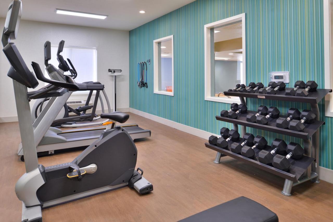 Holiday Inn Express Stockton Southeast By Ihg Buitenkant foto