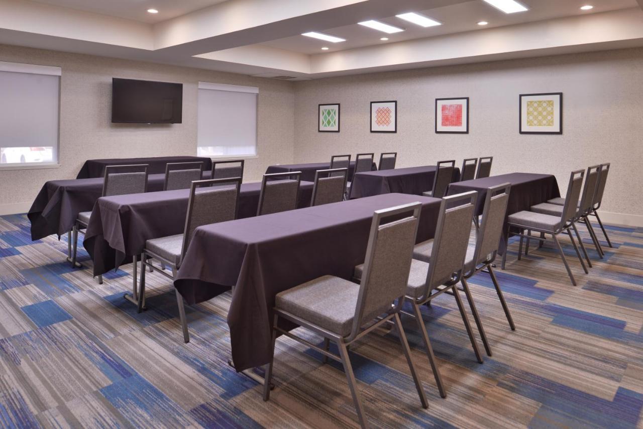 Holiday Inn Express Stockton Southeast By Ihg Buitenkant foto